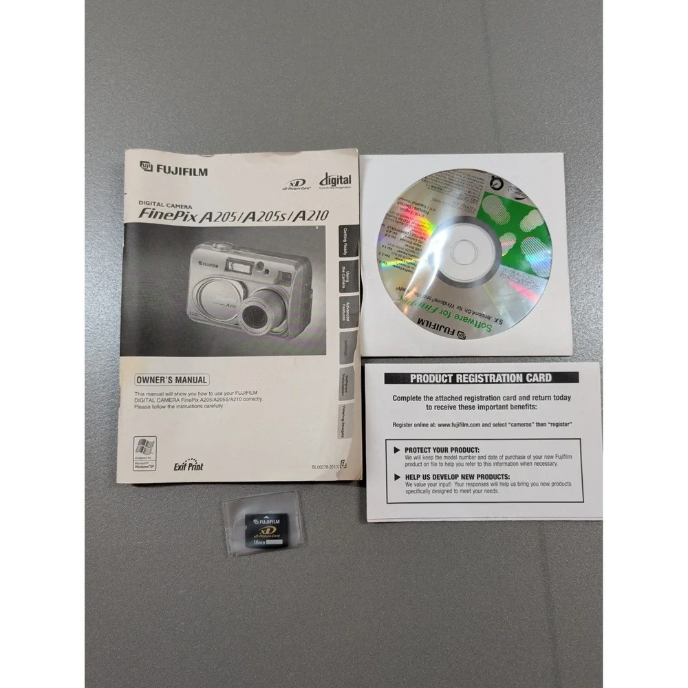 Fujifilm FinePix A210 Digital Camera Silver 3.2MP 3x Optical Zoom Vintage Y2K